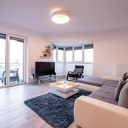 Luxury Westpark 2 Presidentialsuite With Lake View W4 Bukarest Exterior foto